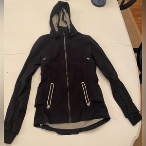 Black Lululemon rain jacket, size: 4/6